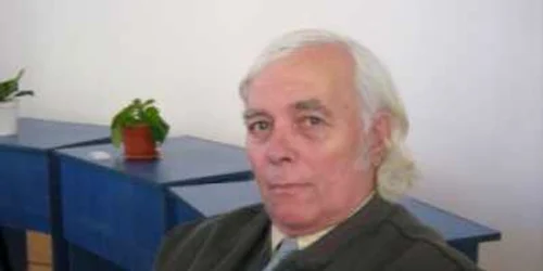 Romeo Ghioc (sursa foto: Biblioteca Judeţeană Panait Cerna)