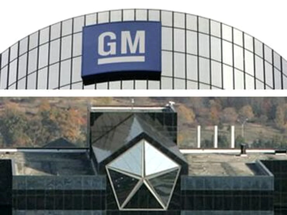 Statul american era alarmat de starea producătorilor Crysler şi GM