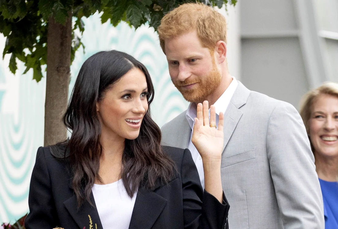 Meghan Markle nu arată ca şi când ar fi însărcinată cu prinţul Harry Foto: Guliver splashnews