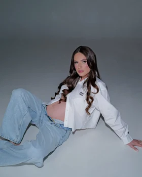 Elena Hagi, cu burtica de gravidă la vedere. Soția lui Ianis a realizat o ședință foto memorabilă