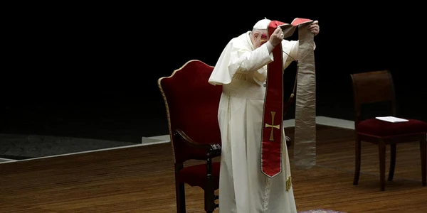 Papa Francisc drumul crucii Vatican 2 aprilie 2021 FOTO EPA-EFE