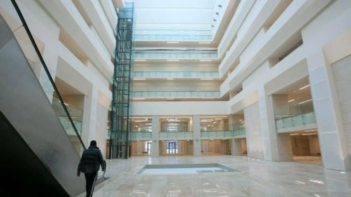 Hainele cele noi ale Bibliotecii Naţionale şi zgârceniile ministeriale jpeg