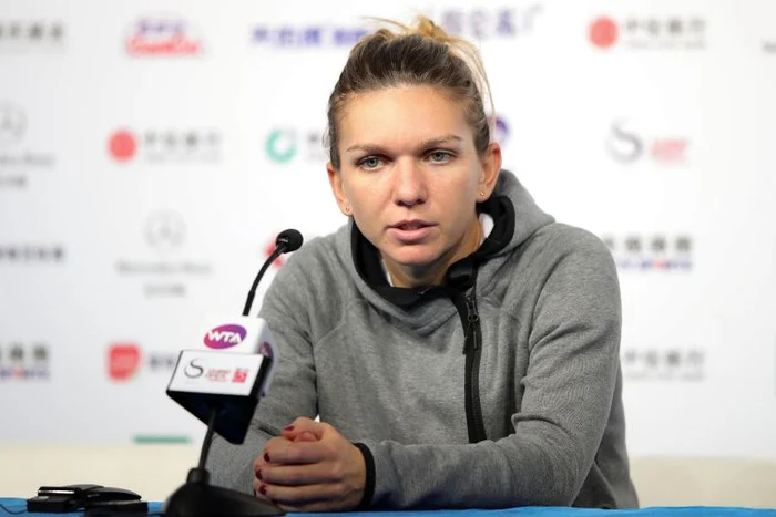 
    Simona Halep, in timpul conferintei de presa ce a urmat retragerii de la Beijing 2018FOTO: Guliver/ Gettyimages  