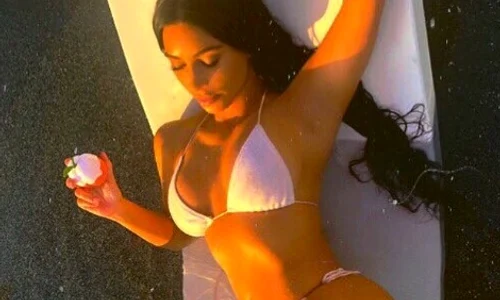 kim kardashian kimoji new 2 jpeg