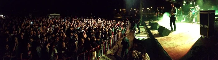 Sute de tineri au participat la prima seară a festivalului Plopstock  FOTO facebook