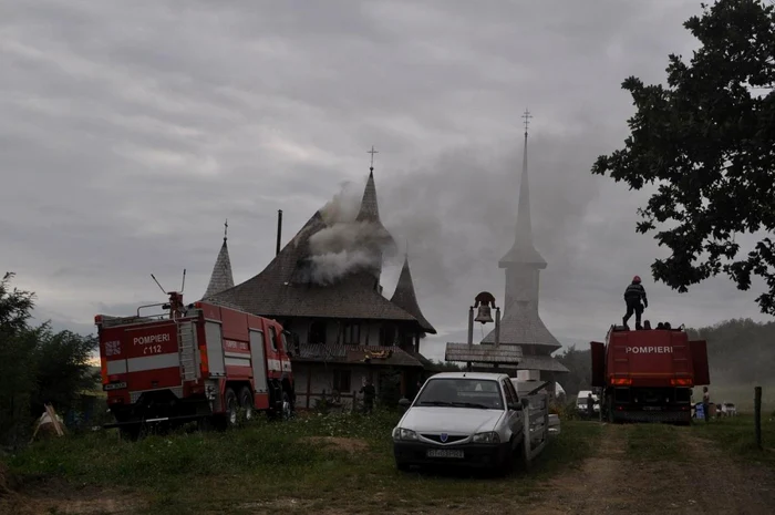 incendiu schit botosani foto doxologia.ro