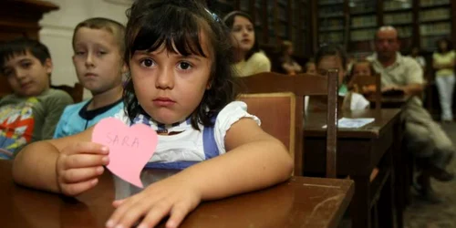 Cei mici, invitaţi la bibliotecă