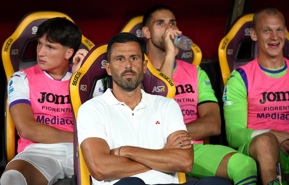 Radu Drăgușin va avea alt antrenor, Fiorentina l-a demis pe Fabio Grosso