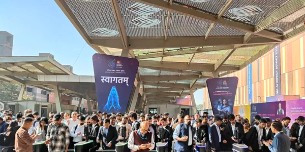 summitul pentru impactul AI a inceput in India FOTO: X/@LayerKenzy