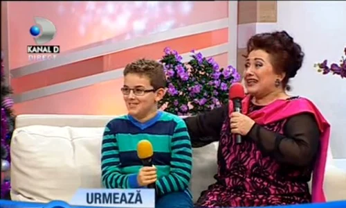 Leontina Vaduva, alături de fiul ei jpeg