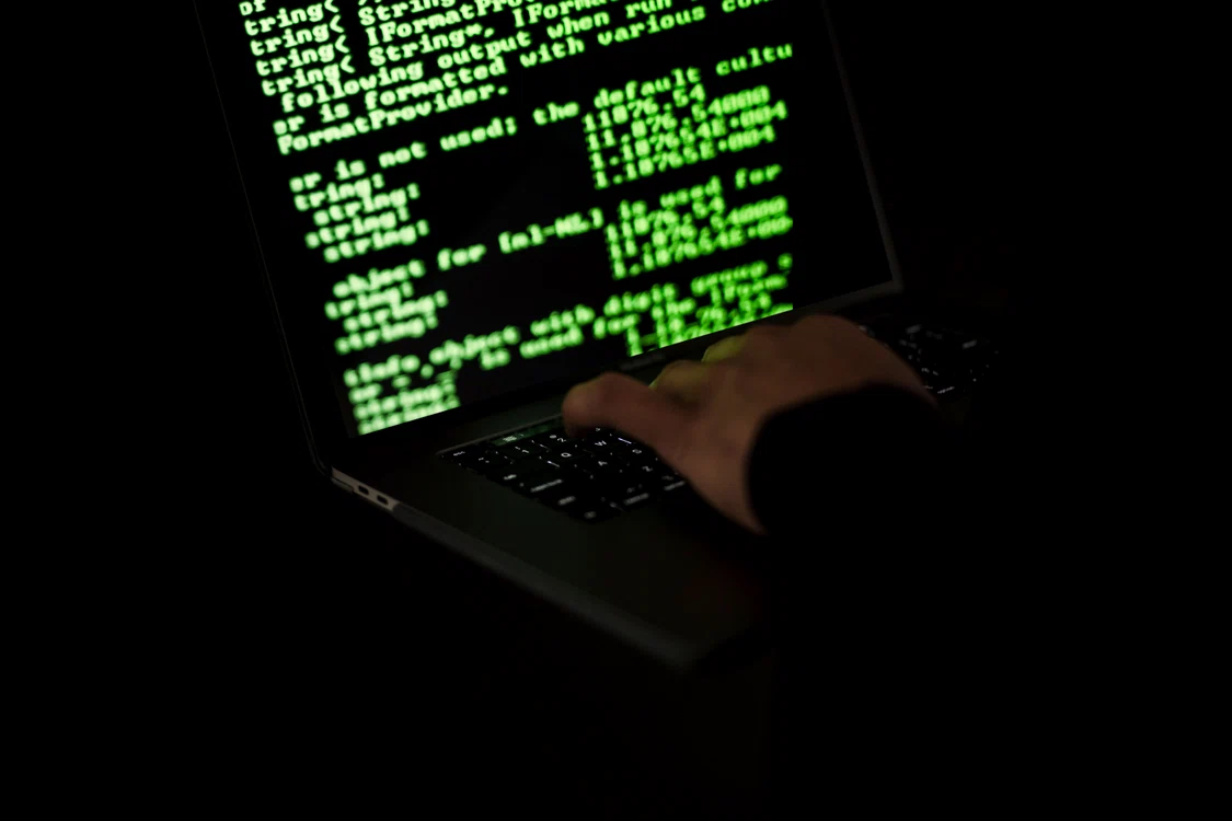 Software-ul care putea extrage date din telefoane și calculatoare, cumpărat de DNA, DIICOT și MApN