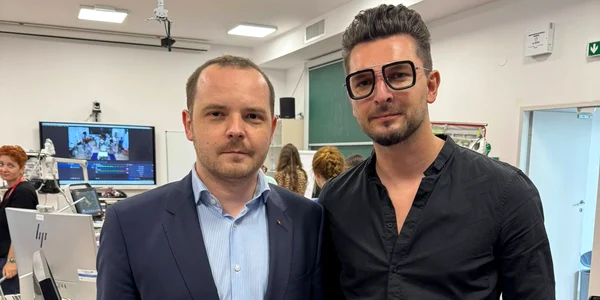 Iuliu Torje alături de ministrul Sănătății, Alexandru Rogobete FOTO Facebook