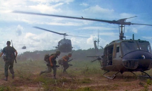 Războiul din Vietnam, o tragedie în cinci acte jpeg