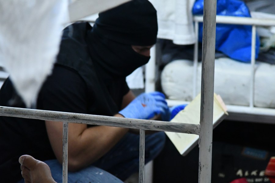EXCLUSIV. Dezvăluiri din dosarul „Droguri în scrisori la penitenciare”: 1.500 lei, prețul minim al unei depeșe impregnate cu stupefiante
