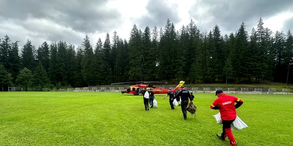 misiune black hawk brosteni FOTO Instituția Prefectului - județul Suceava / Facebook