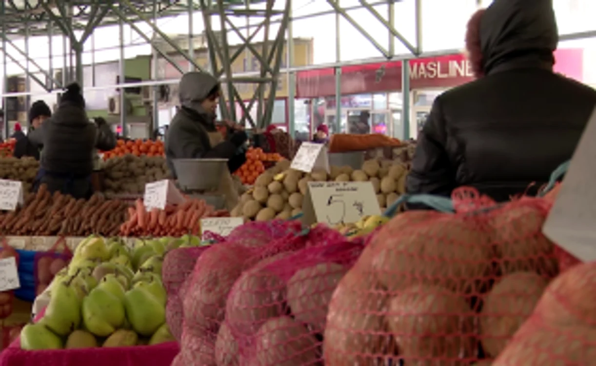Comercianţii tremură de frig iarna