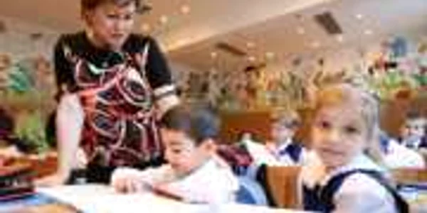 Elevii care vor intra la gimnaziu anul următor vor face trei ani de liceu 