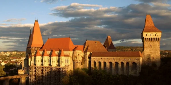 castelul corvinilor