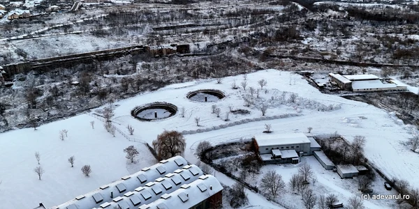 Terenul viran din Hunedoara unde va fi construit cel mai mare parc Foto Daniel Guță JPG