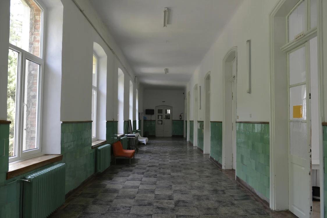 Aspect din interiorul spitalului FOTO Monumenteneamt.ro