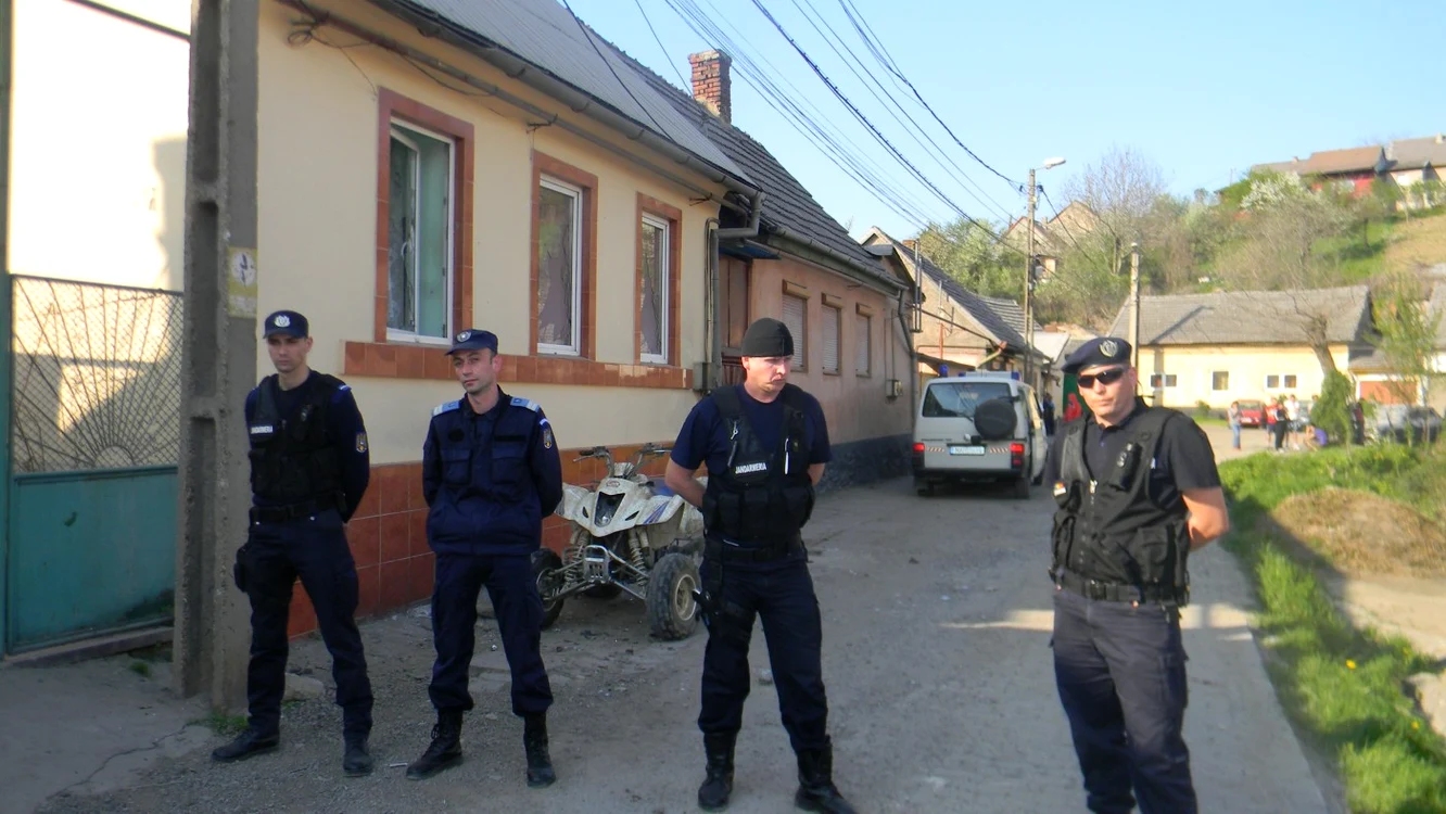 Un lider al clanului Duduianu a fost reţinut pentru şantajarea omului de afaceri Tonea Chiriac    FOTO Adevărul