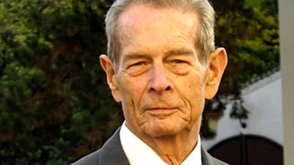 Regele Mihai I este forțat să abdice și să renunțe la conducerea statului Este proclamată Republica Populară Română (RPR) jpeg