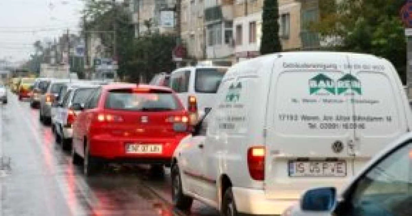 Iaşi: Trafic dat peste cap de concertul de la Palatul Culturii