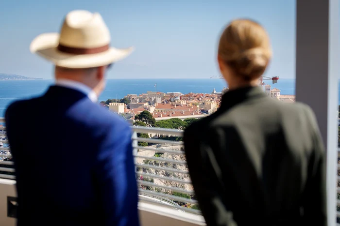 Charlene și Albert la redeschiderea grădinii exotice Monaco 18 jpg