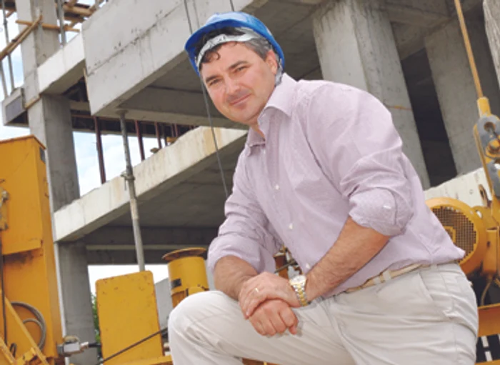 Iaşi: Costică Rusu, milionarul constructor din tată-n fiu