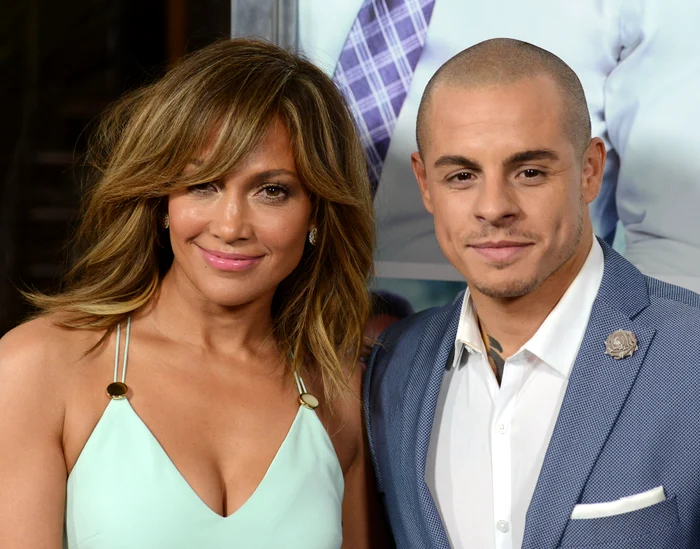 jennifer lopez casper smart hepta 2320368 jpg jpeg