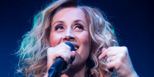 Concertul lui Lara Fabian a fost pentru a doua oară anulat