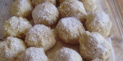 papanasi ardelenesti foto andreeascakes.blogspot.ro