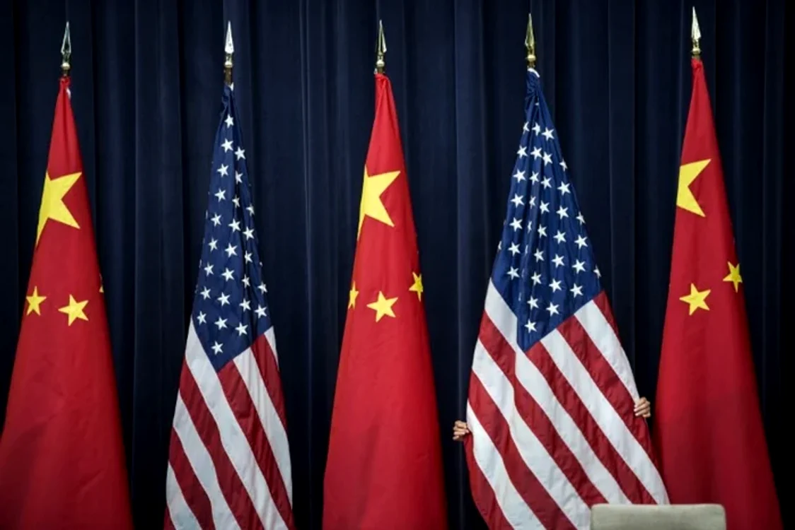 Reprezentanții americani și chinezi vor purta discuții în Elveția FOTO AFP