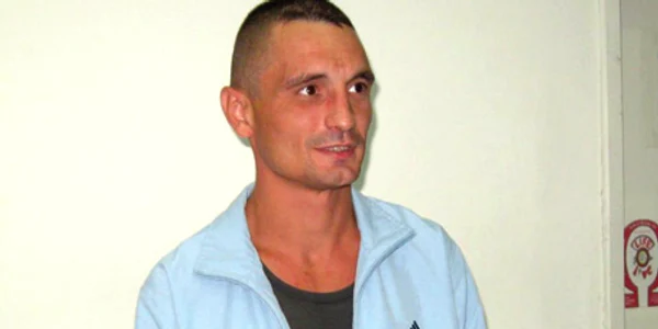 Florin Lesch a fost prins în 2006, înainte să îşi detoneze maşina în care se aflau două butelii
