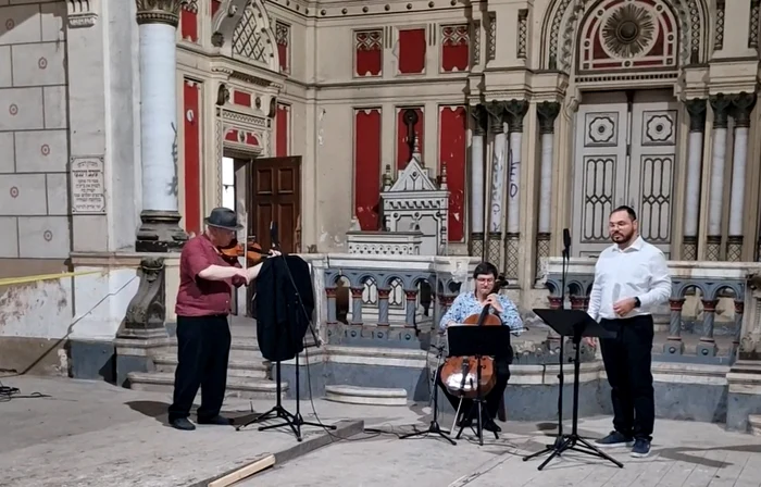 În Sinagoga Maură din Timișoara FOTO Ștefan Both