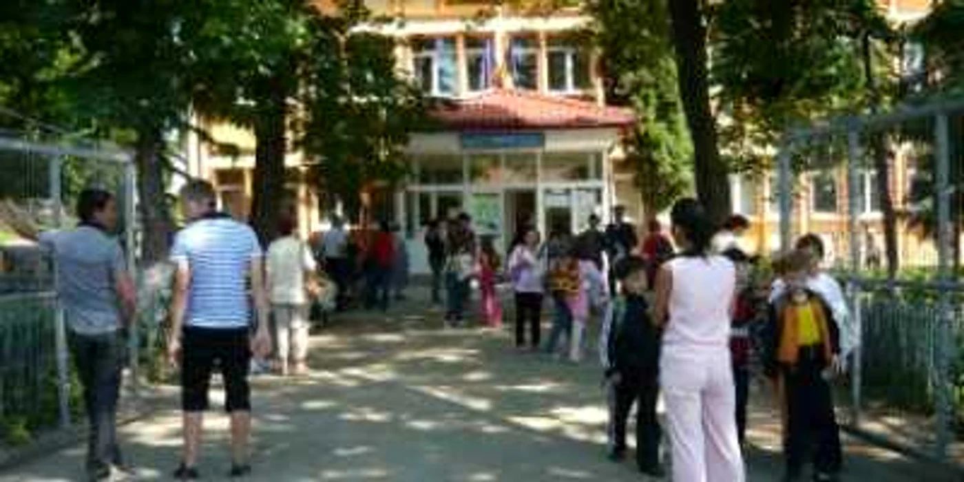 Suceava: 37 de elevi au luat nota zece la proba orală de limbă modernă