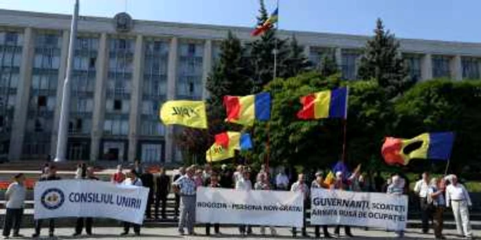 Protest îm Piaţa Marii Adunări Naţionale FOTO: Dumitru Goncear