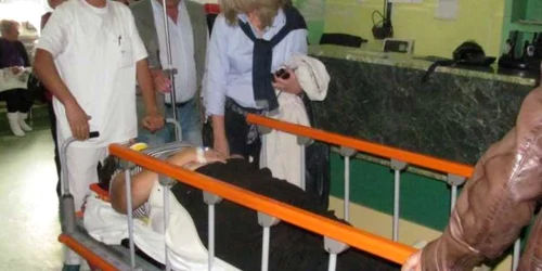 Victima a fost transportată la spital de un echipaj SMURD