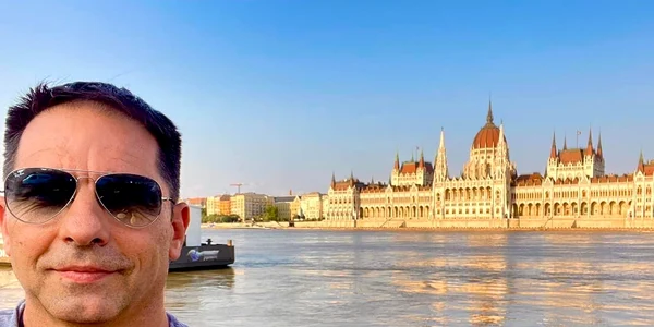 La mulți ani, Dan Negru!