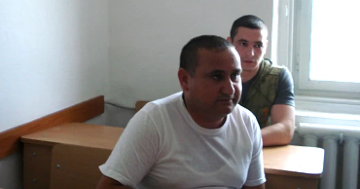 Iaşi: 114 deţinuţi învaţă să scrie în puşcărie
