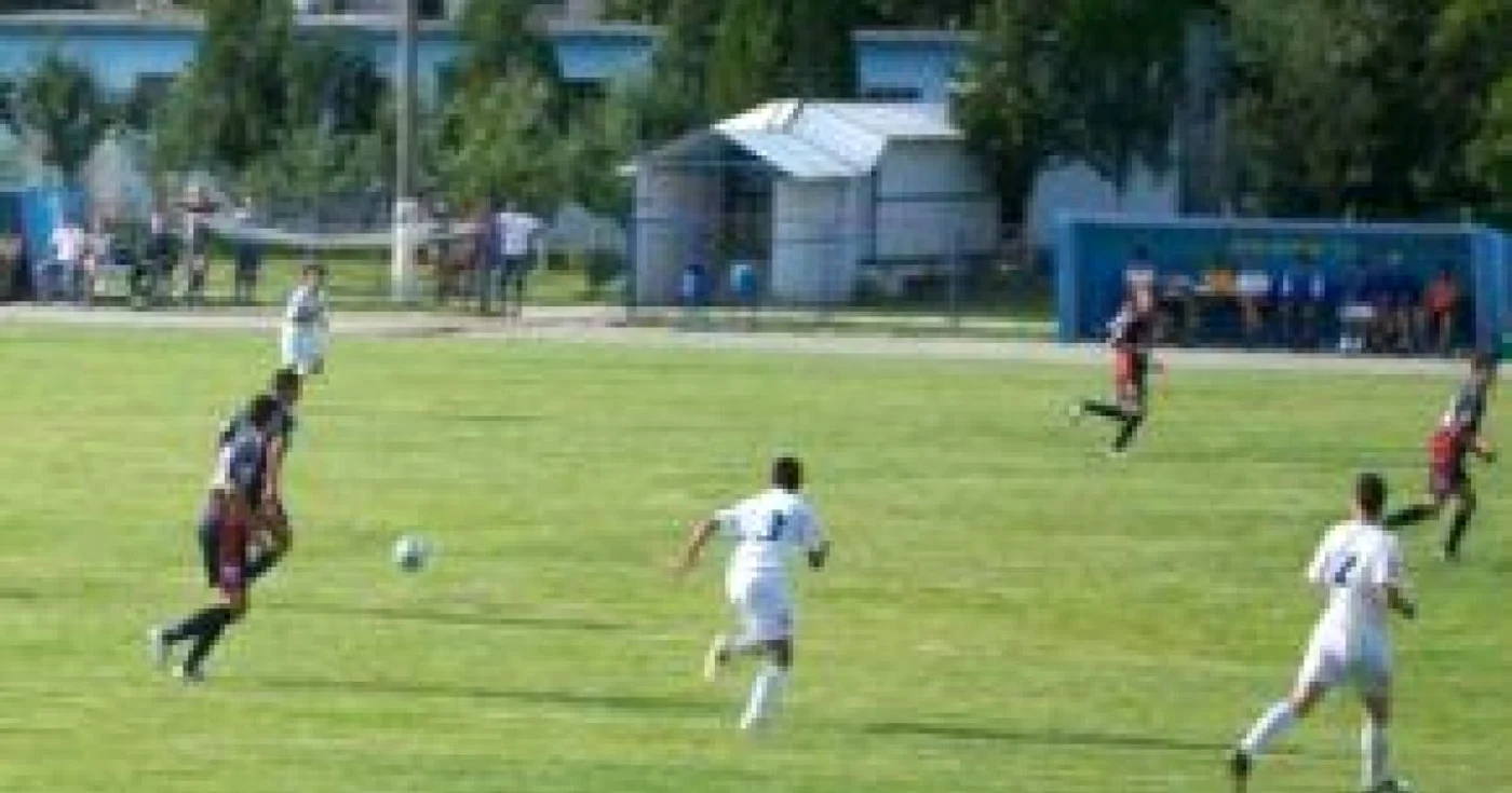 Râmnicu Vâlcea: FC Oltchim şi Ghecon Lăpuşata joacă în deplasare în Liga a III-a