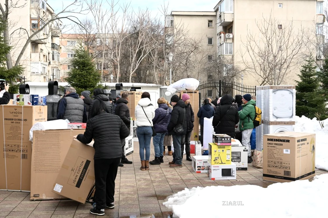 54 de familii care au rămas fără bunuri au primit ajutor din donaţii