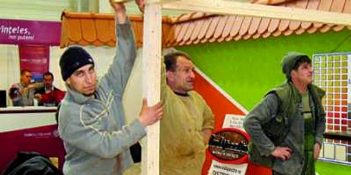 Expozanţii şi-au etalat ofertele şi le-au arătat arădenilor cum să-şi renoveze locuinţele