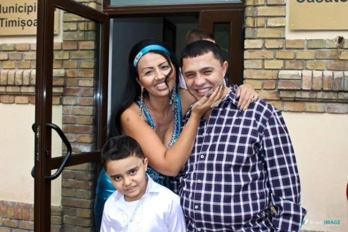 Narcisa împreună cu Guţă şi fiul lor, Alberto