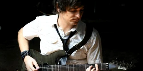 Marius Pop va cânta live în faţa juriului emisiunii "Guitar Idol"