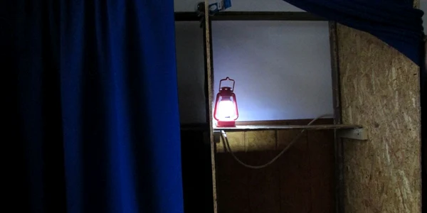 Vot la lumina felinarului în comuna Perişani