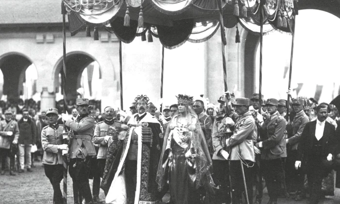 Expoziția «Marea Unire  De la victoria în Primul Război Mondial la Încoronarea Suveranilor României Mari», în premieră la Chișinău jpeg