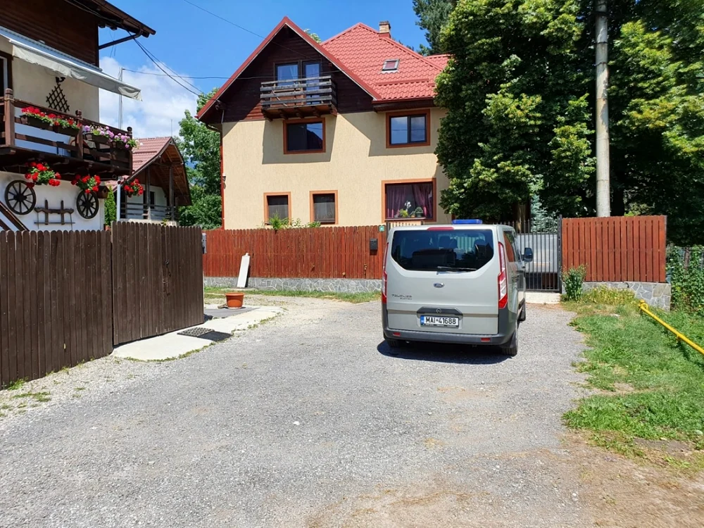 Vila lui Ion radoi de la Sinaia perchezitionata de DNA