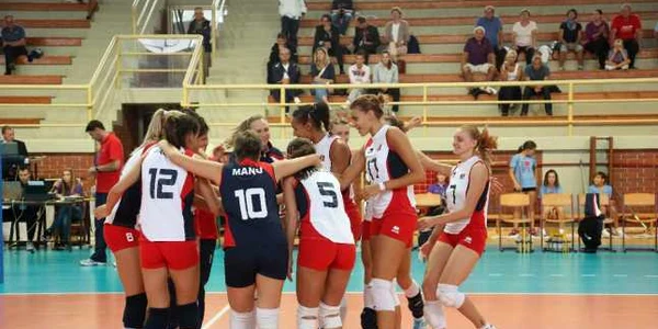 Echipa feminină de volei a României * Foto: CEV