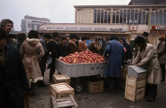 București in 1986, Sursa Fortepan  Urbán Tamás (5) jpg